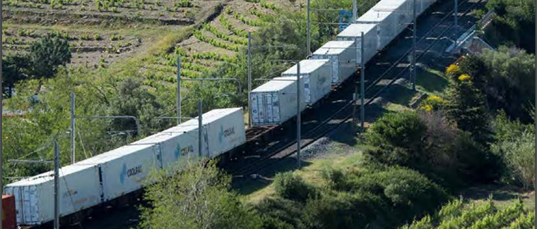 un train de marchandises, des dizaines de camions en moins