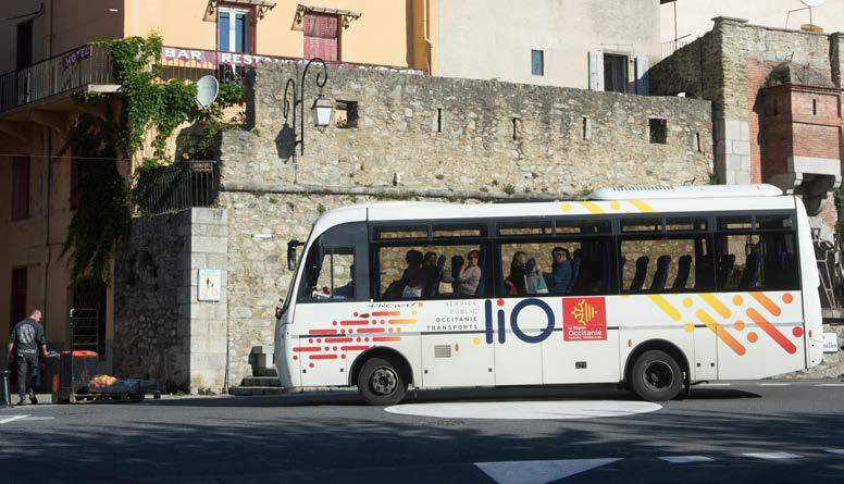 Un car lio interurbain