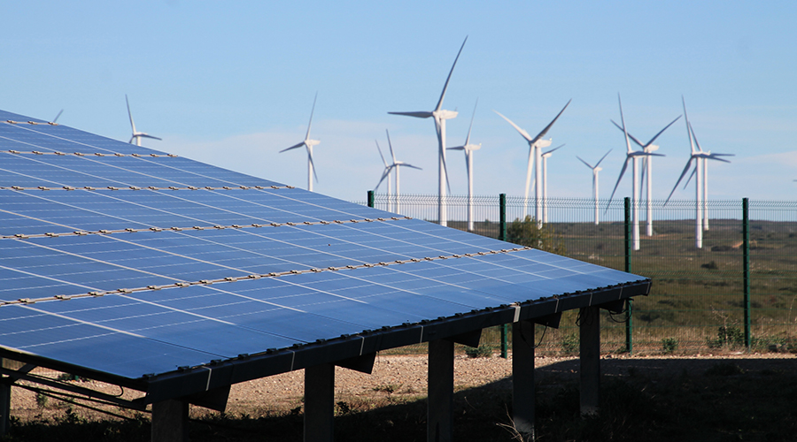 Eolien et photovoltaïque à St-Pargoire (Hérault)